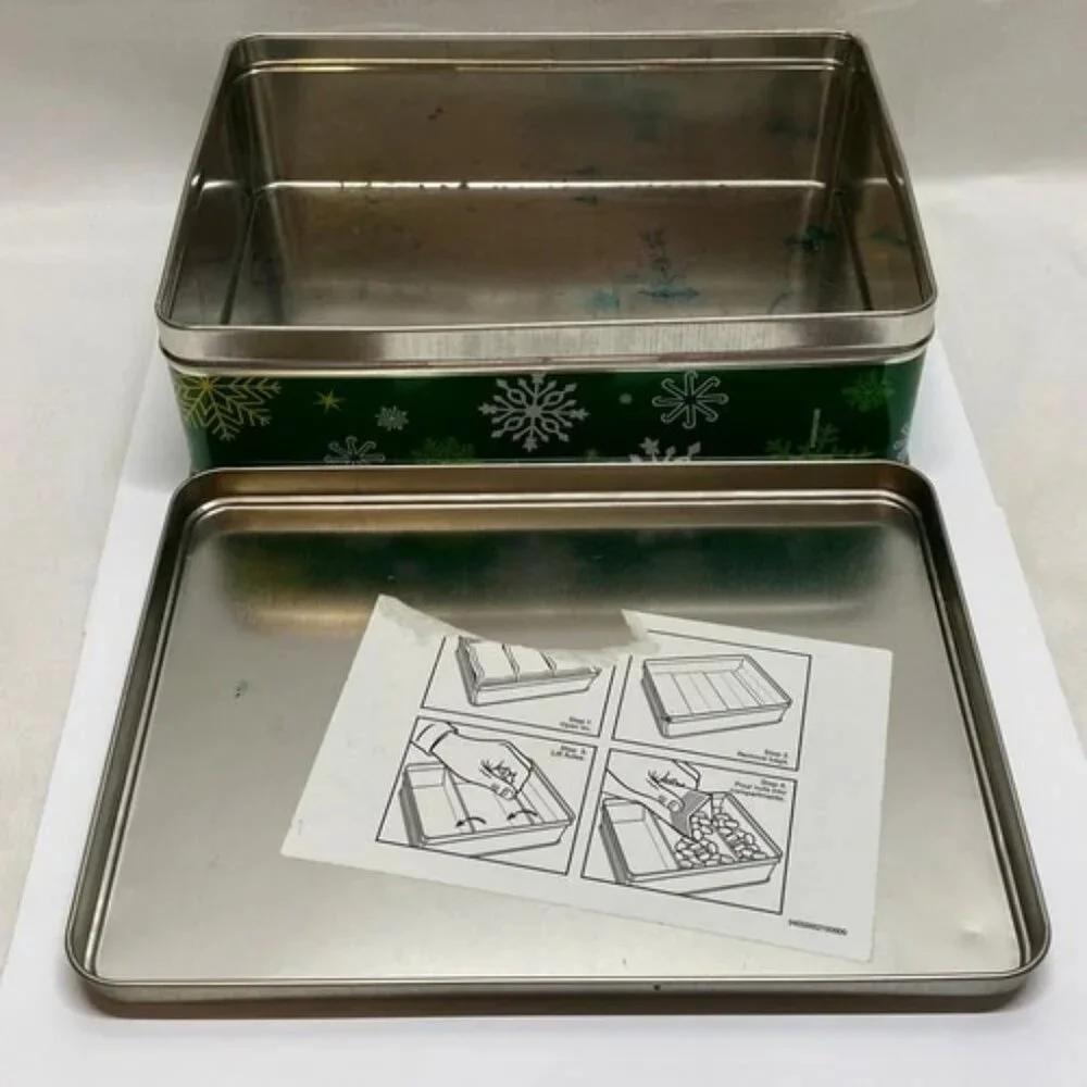 Vintage Mr. Peanut Planters Nuts Christmas Tin 9